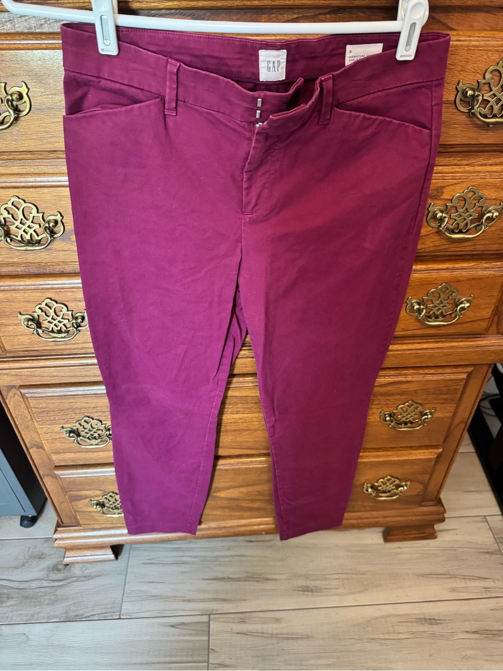 GAP Women’s Burgundy Ankle Khaki